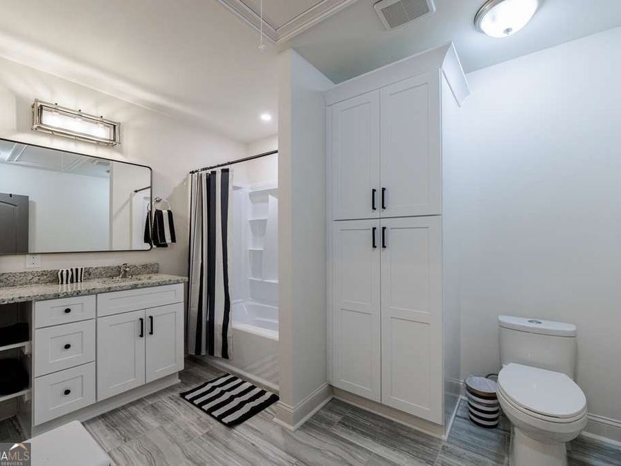 Property Image 104