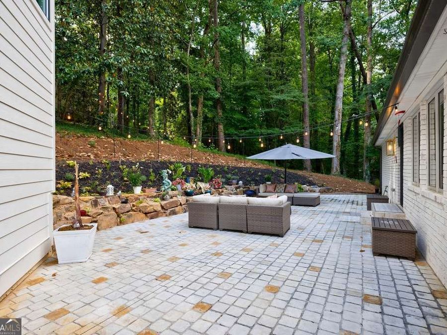 Property Image 100