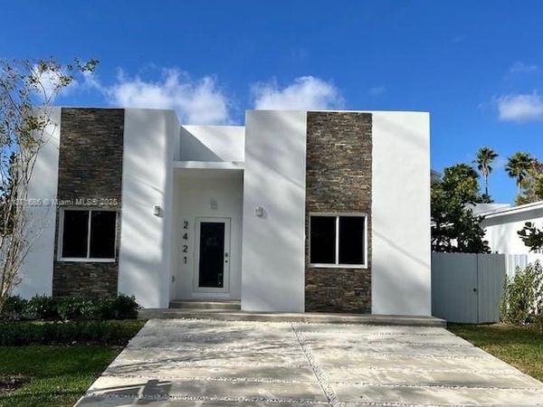 2421 NW 23rd Ln, Fort Lauderdale, FL 33311