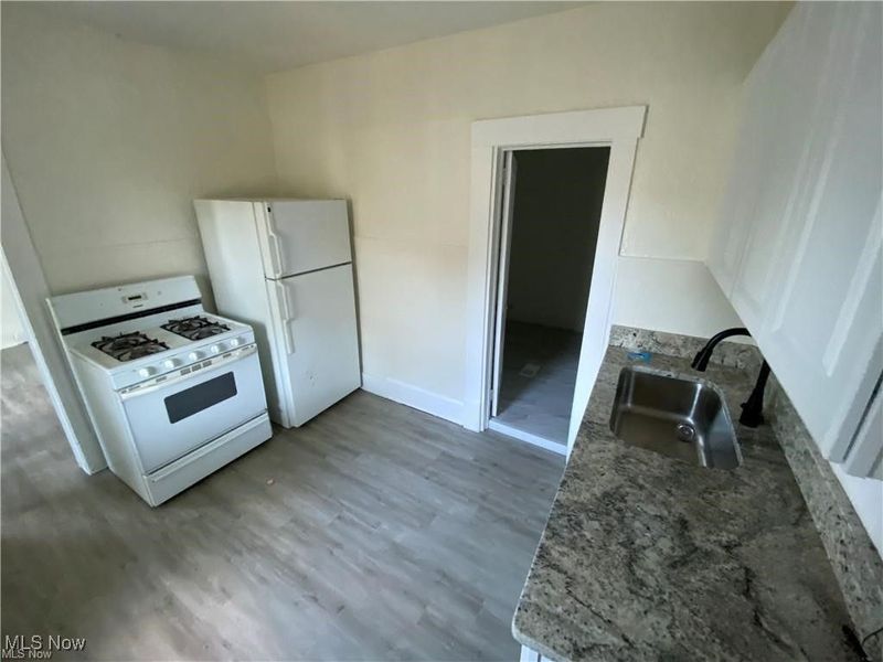 3100 Hancock Avenue, Cleveland, OH 44113 Photo 2