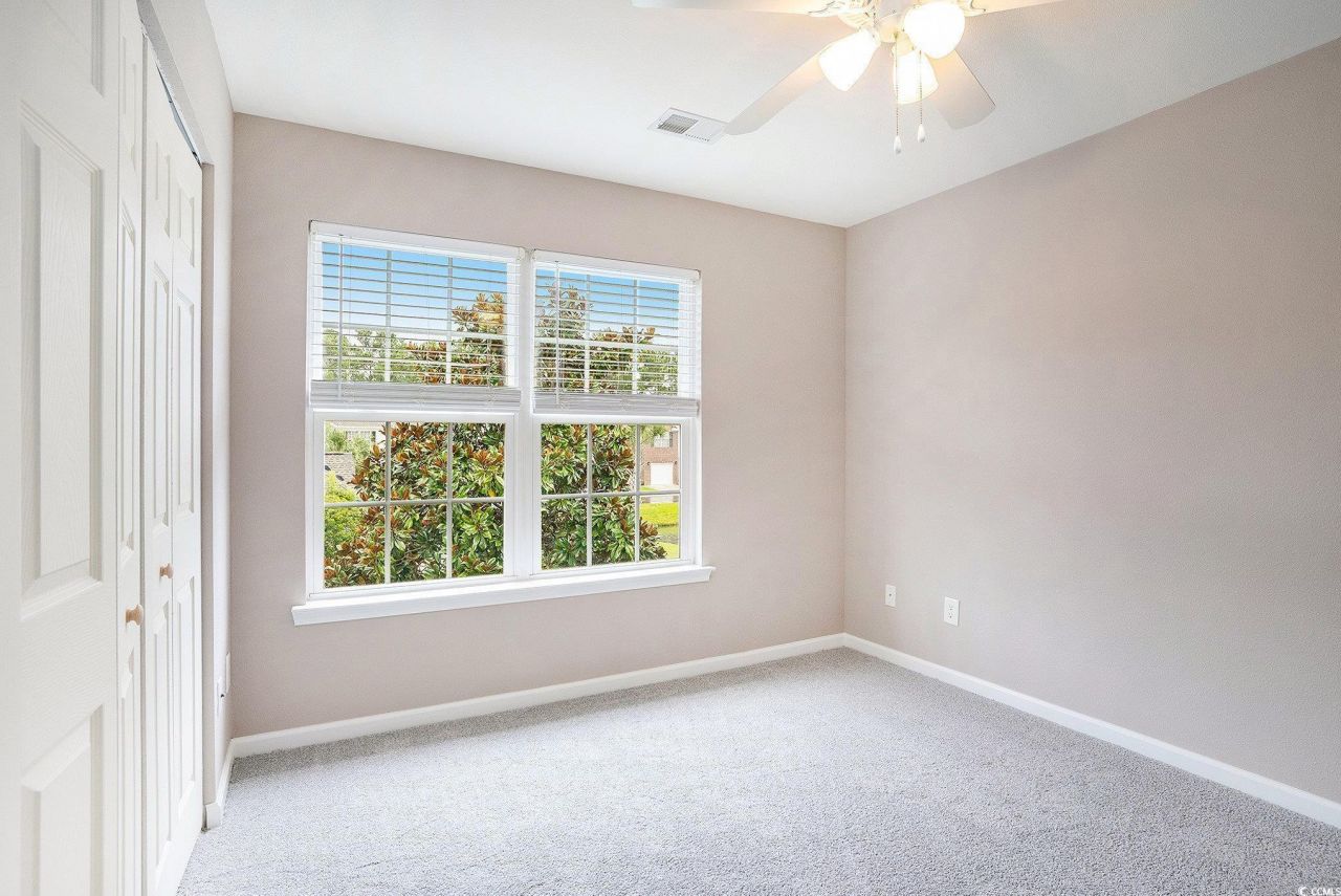 256 Connemara Dr. Photo 10