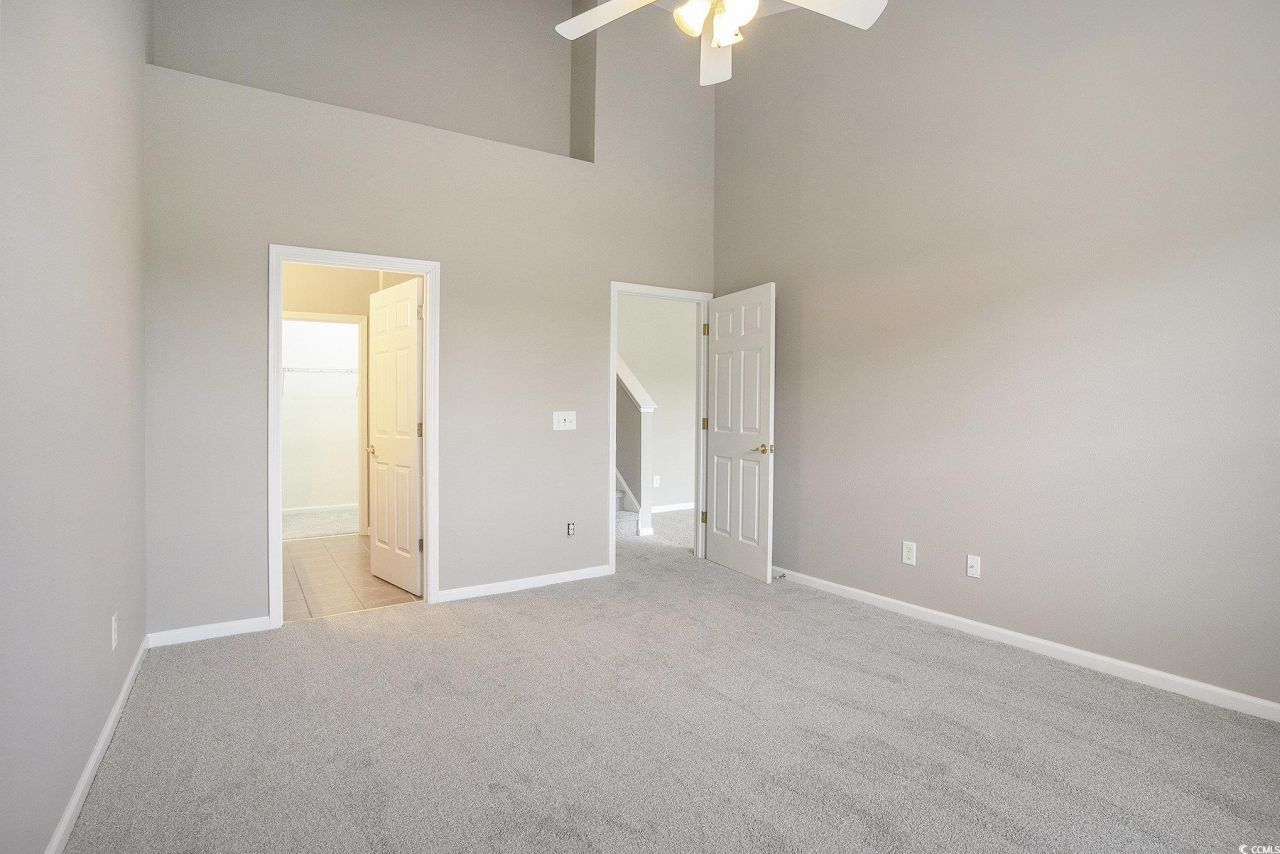 256 Connemara Dr. Photo 14