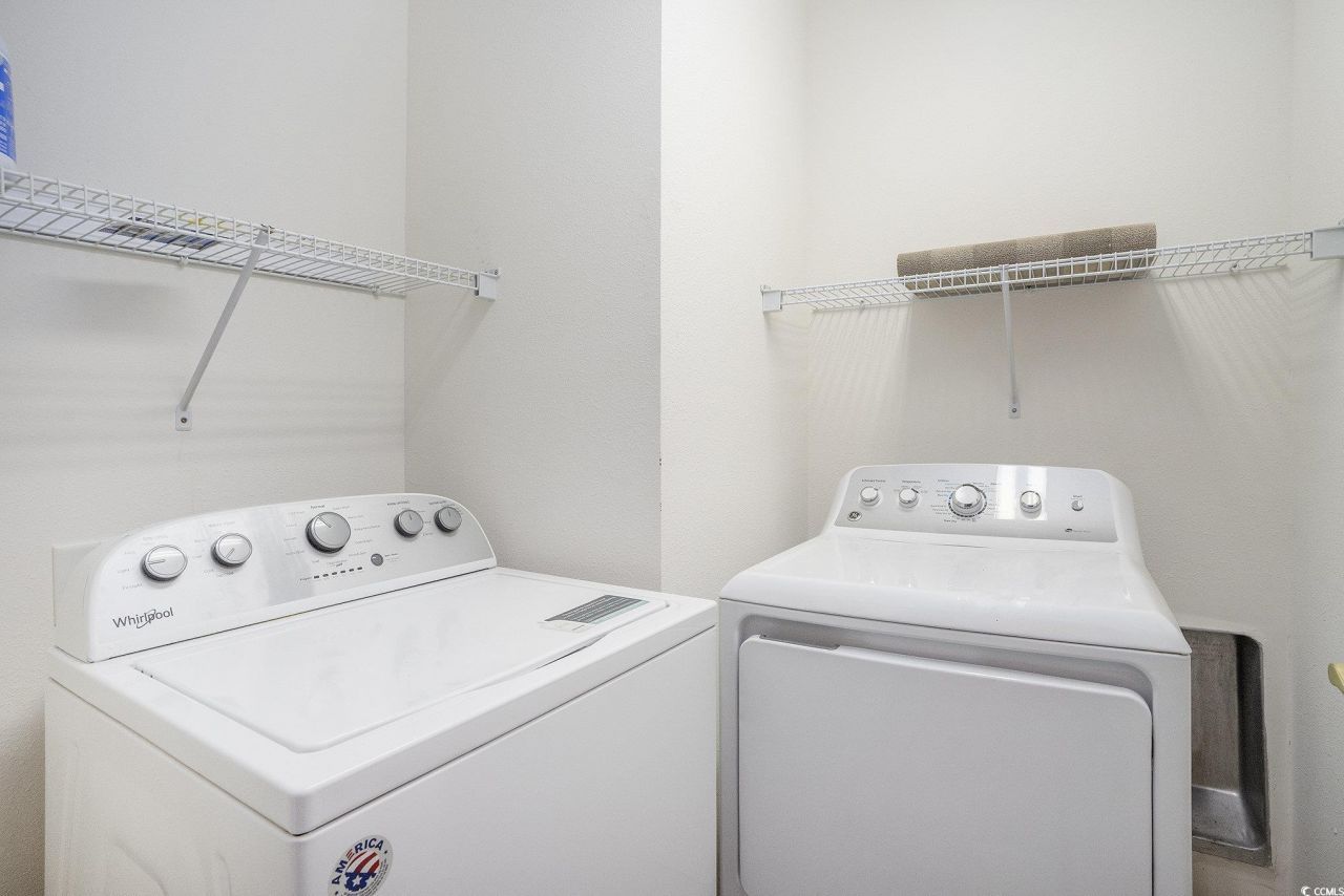 256 Connemara Dr. Photo 19