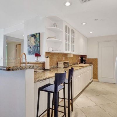 151 Crandon Blvd, Unit 1130, Key Biscayne, FL 33149 Photo