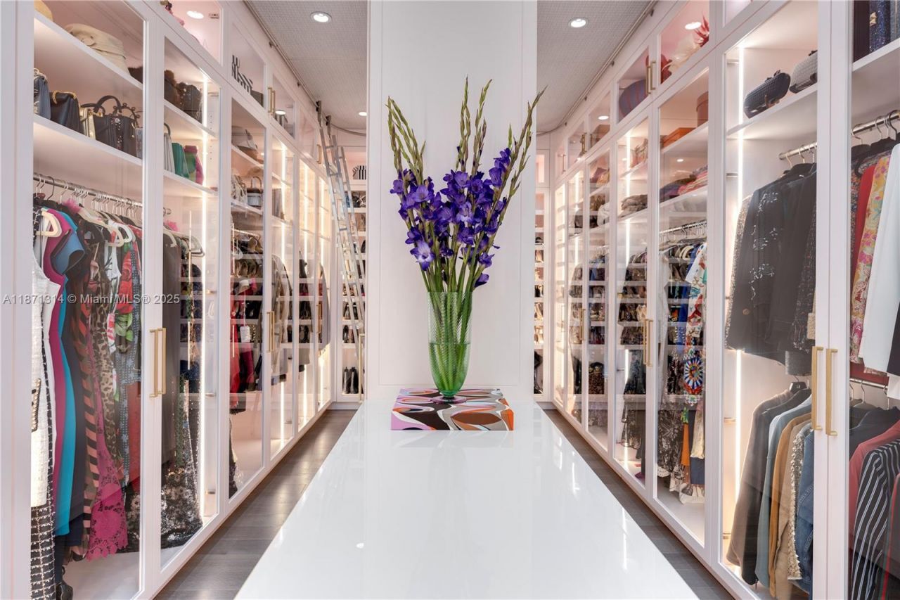 2811 S Bayshore Dr, Unit 18A+B, Coconut Grove, FL 33133 Photo