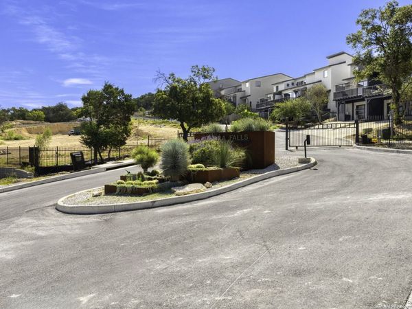 7218 Terra Falls Unit 102, San Antonio, TX 78256