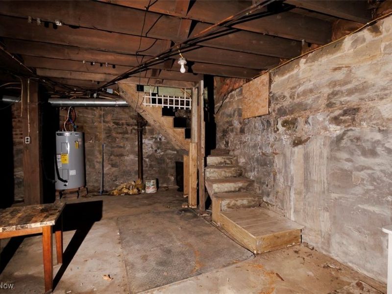 113 E 4th Street, Uhrichsville, OH 44683 Photo 22