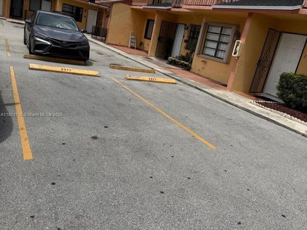 2377 W 66th Pl, Unit 204, Hialeah, FL 33016
