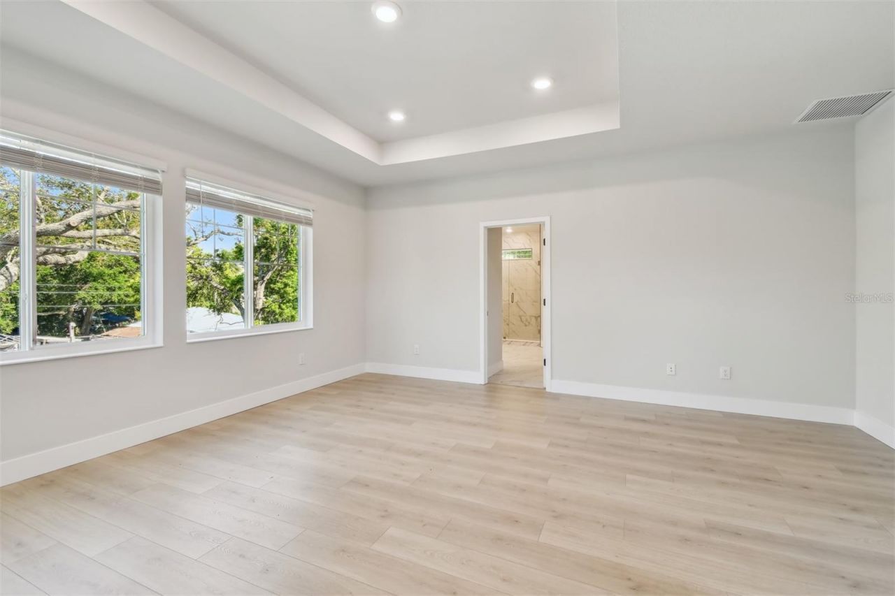 8056 33rd Avenue N, Saint Petersburg, FL 33710 Photo