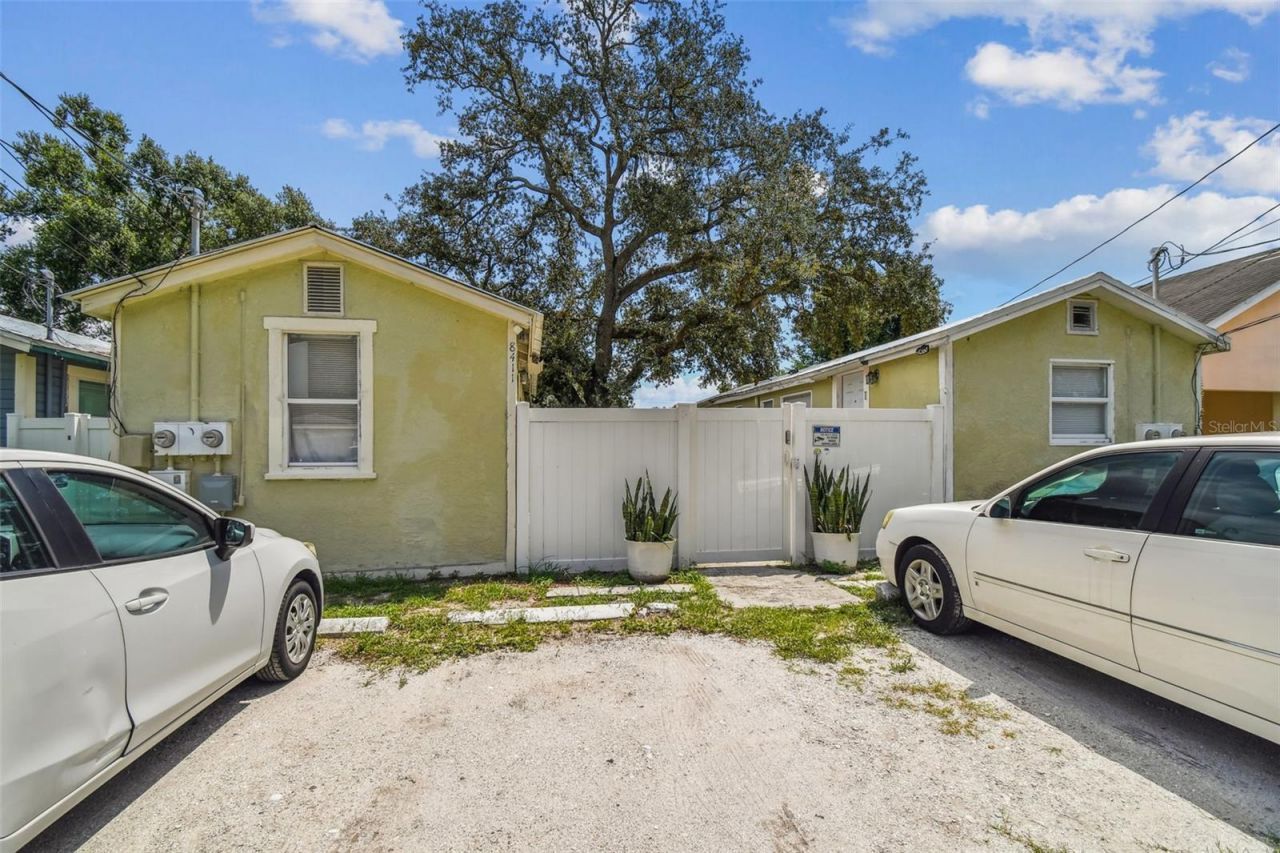 8413 N Hamner Avenue, Tampa, FL 33604 Photo