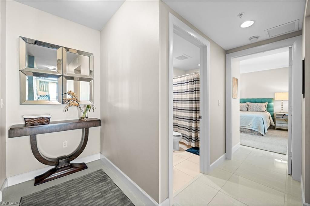 3000 Oasis Grand Blvd, Unit 2402, Fort Myers, FL 33916 Photo