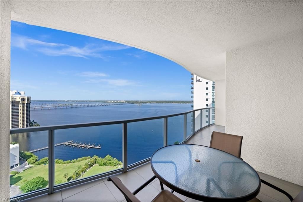 3000 Oasis Grand Blvd, Unit 2402, Fort Myers, FL 33916 Photo