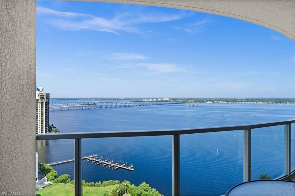 3000 Oasis Grand Blvd, Unit 2402, Fort Myers, FL 33916 Photo