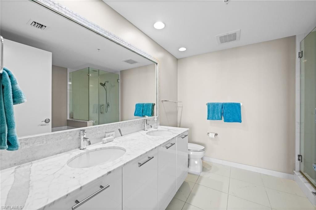 3000 Oasis Grand Blvd, Unit 2402, Fort Myers, FL 33916 Photo