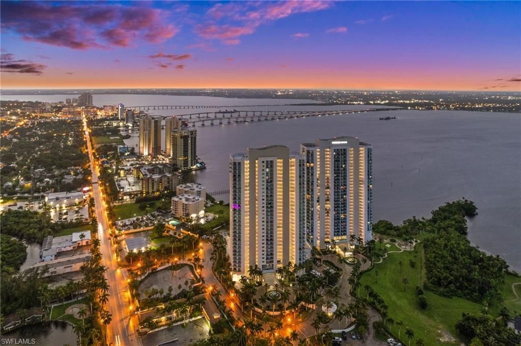 3000 Oasis Grand Blvd, Unit 2402, Fort Myers, FL 33916 Photo