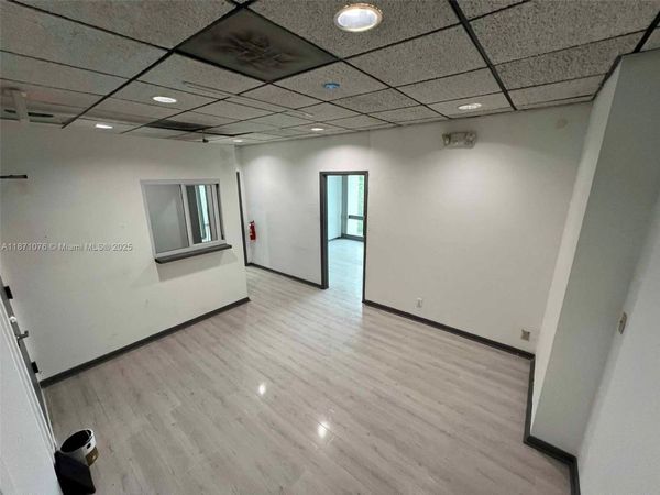 5555 Hollywood Blvd, Unit 301, Hollywood, FL 33021