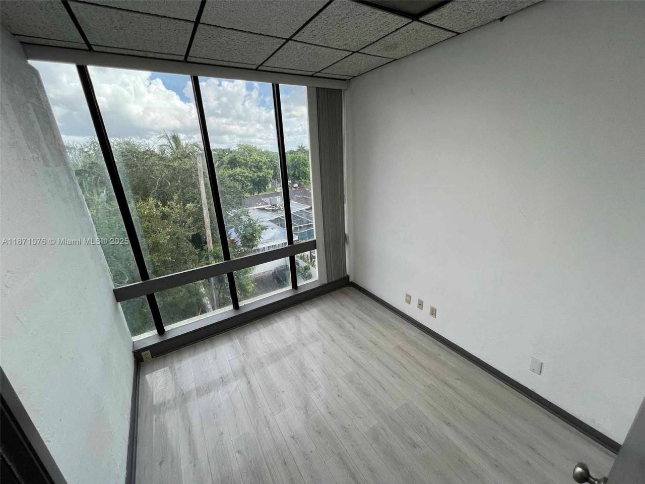 5555 Hollywood Blvd, Unit 301, Hollywood, FL 33021 Photo