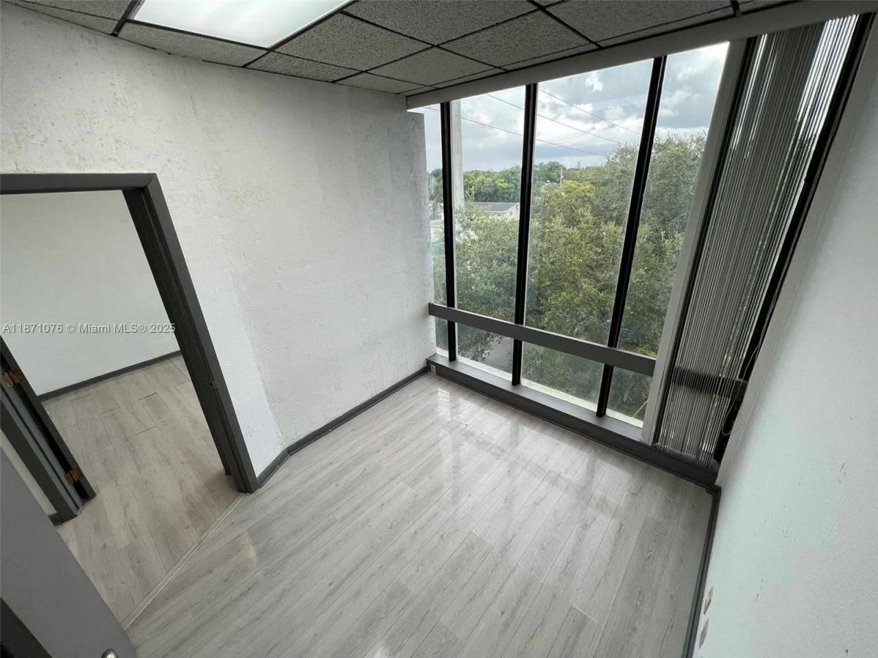 5555 Hollywood Blvd, Unit 301, Hollywood, FL 33021 Photo