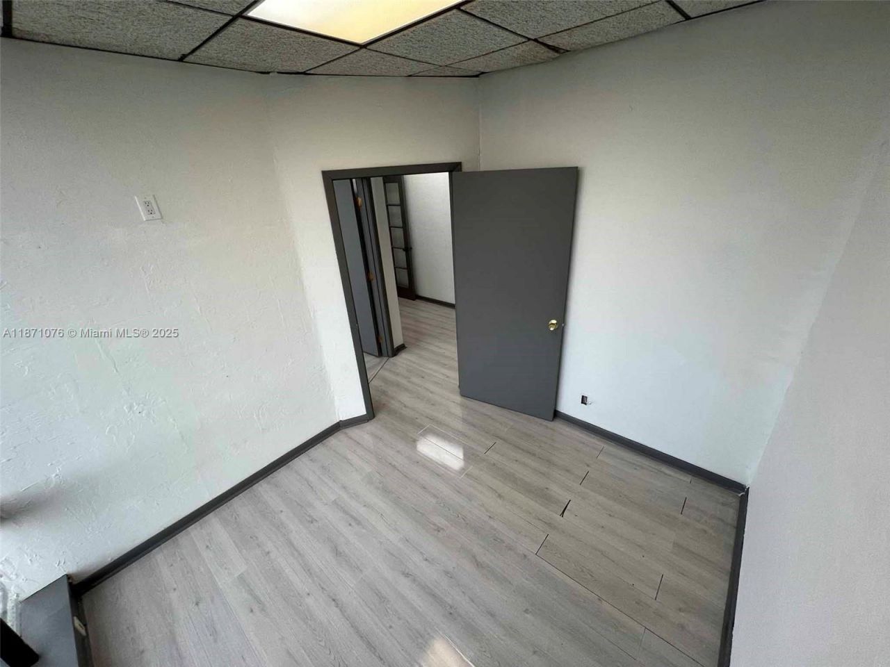 5555 Hollywood Blvd, Unit 301, Hollywood, FL 33021 Photo