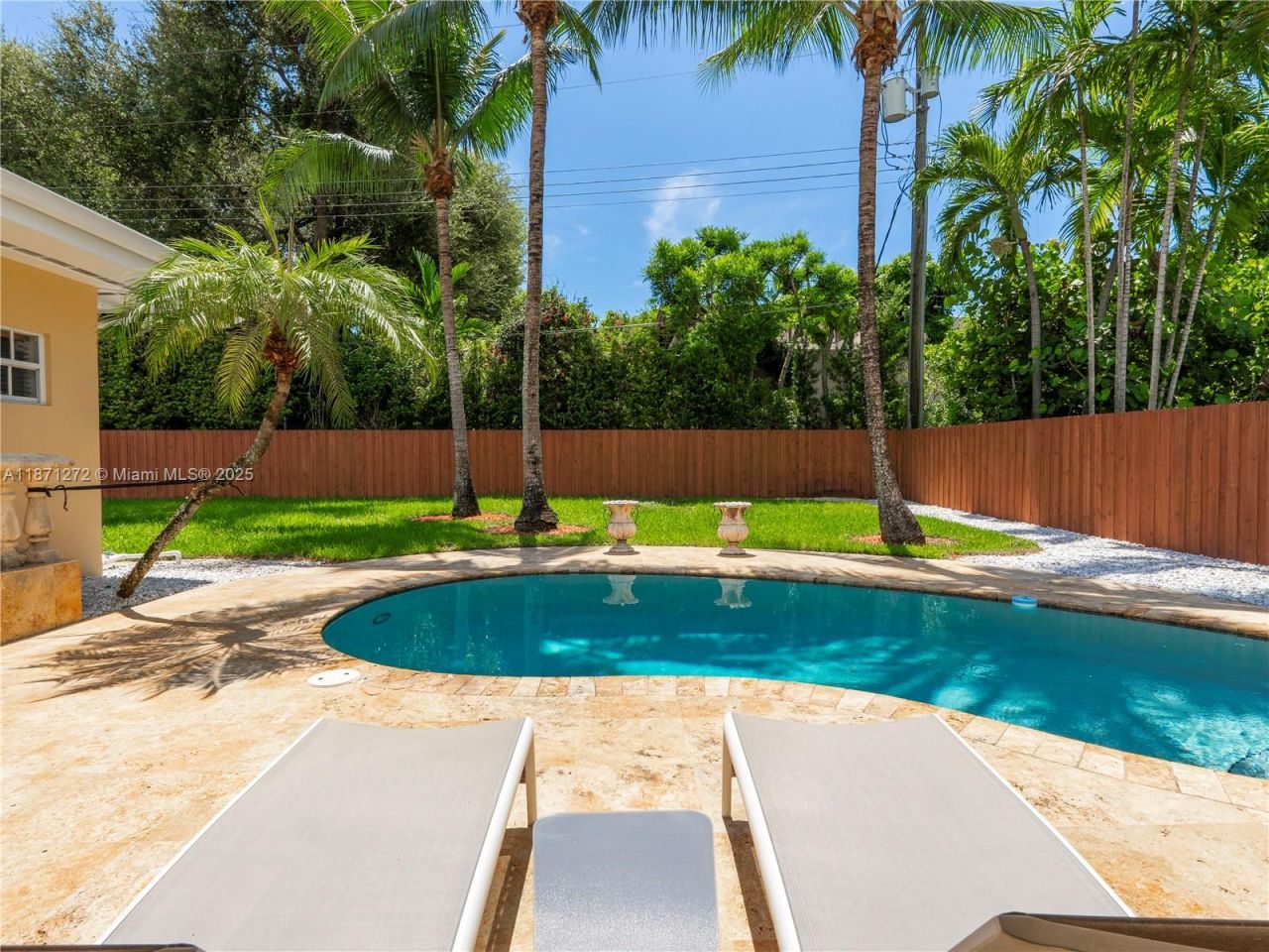 3001 S Miami Ave, Miami, FL 33129 Photo