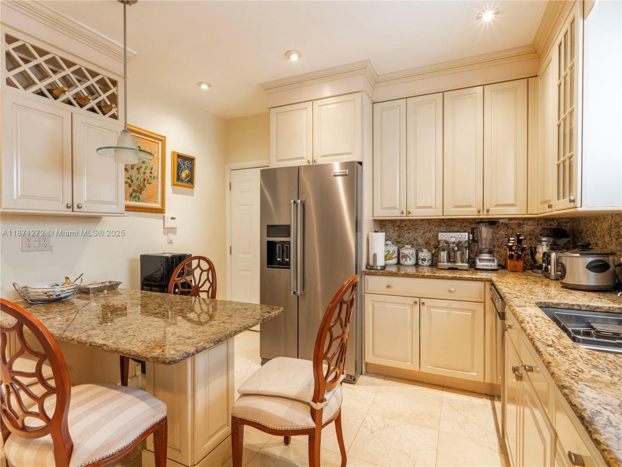 3001 S Miami Ave, Miami, FL 33129 Photo