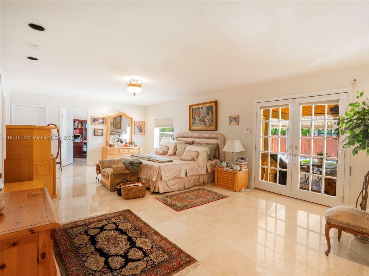 3001 S Miami Ave, Miami, FL 33129 Photo