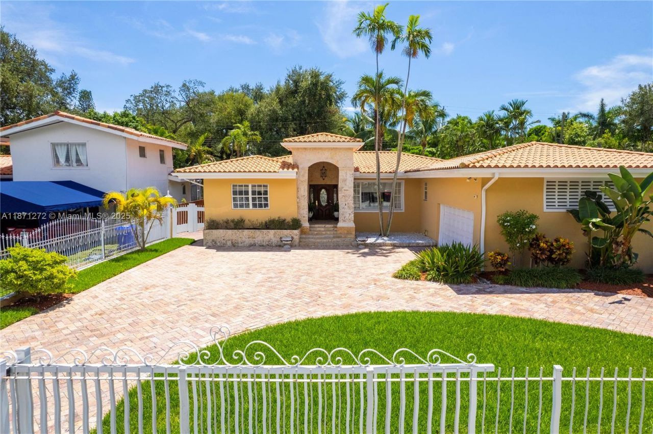 3001 S Miami Ave, Miami, FL 33129 Photo