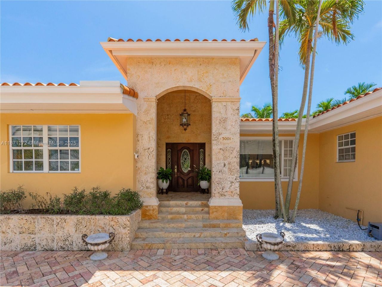 3001 S Miami Ave, Miami, FL 33129 Photo