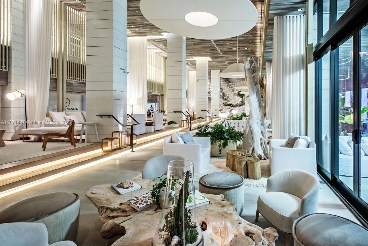 102 24th St, Unit 1213, Miami Beach, FL 33139 Photo