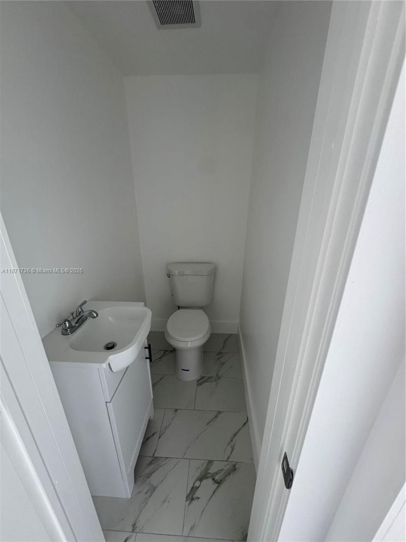 685 SE Park Dr, Hialeah, FL 33010 Photo