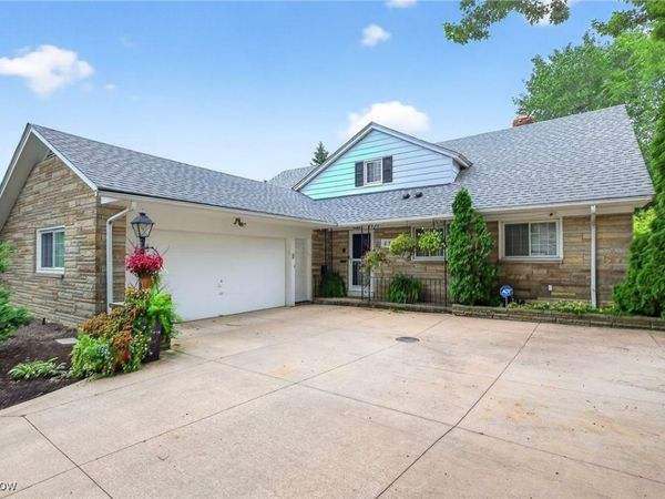 4321 University Parkway, University Heights, OH 44118