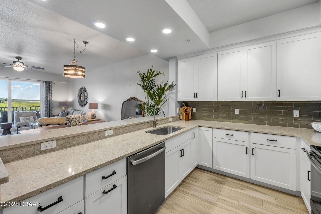 4 Riverwalk Drive, Unit 305, New Smyrna Beach, FL 32169 Photo