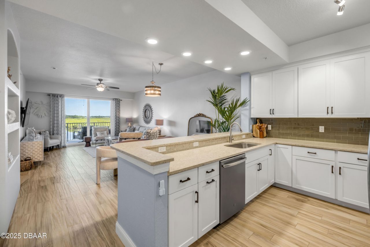 4 Riverwalk Drive, Unit 305, New Smyrna Beach, FL 32169 Photo