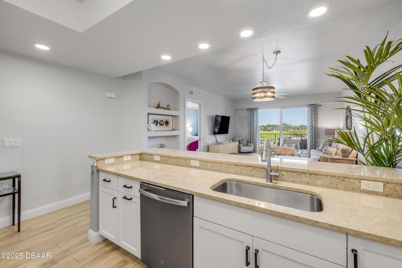 4 Riverwalk Drive, Unit 305, New Smyrna Beach, FL 32169 Photo