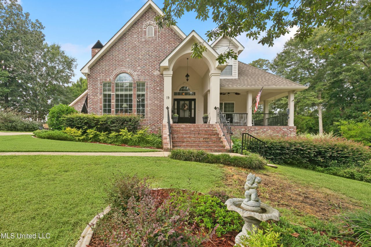 19 Long Lake, Carriere, MS 39426 Main Photo