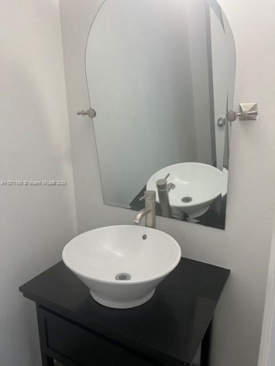 9800 W Bay Harbor Dr, Unit 308, Bay Harbor Islands, FL 33154 Photo