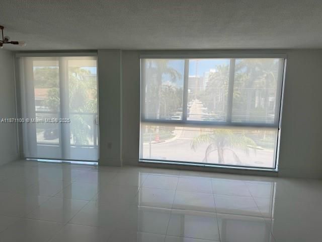 9800 W Bay Harbor Dr, Unit 308, Bay Harbor Islands, FL 33154 Photo