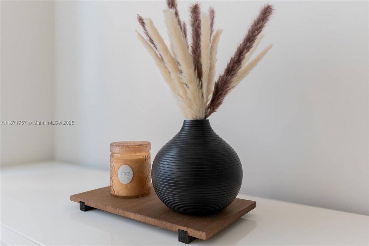 17100 N Bay Rd, Unit PH1912, Sunny Isles Beach, FL 33160 Photo