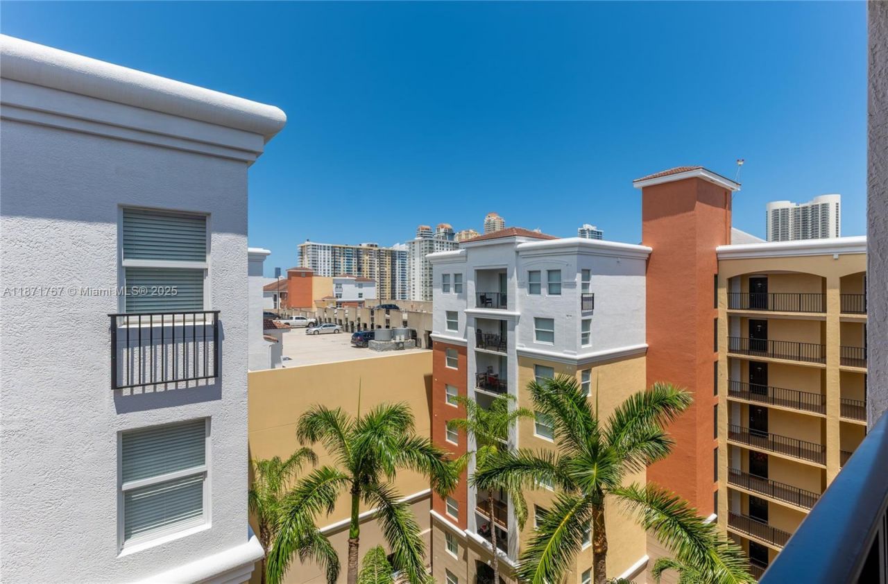 17100 N Bay Rd, Unit PH1912, Sunny Isles Beach, FL 33160 Photo