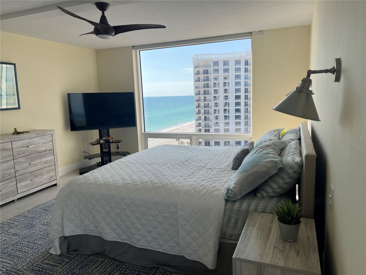 2425 Gulf Of Mexico Drive, Unit 11F, Longboat Key, FL 34228 Photo