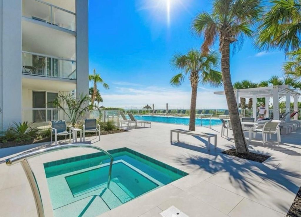 2425 Gulf Of Mexico Drive, Unit 11F, Longboat Key, FL 34228 Photo