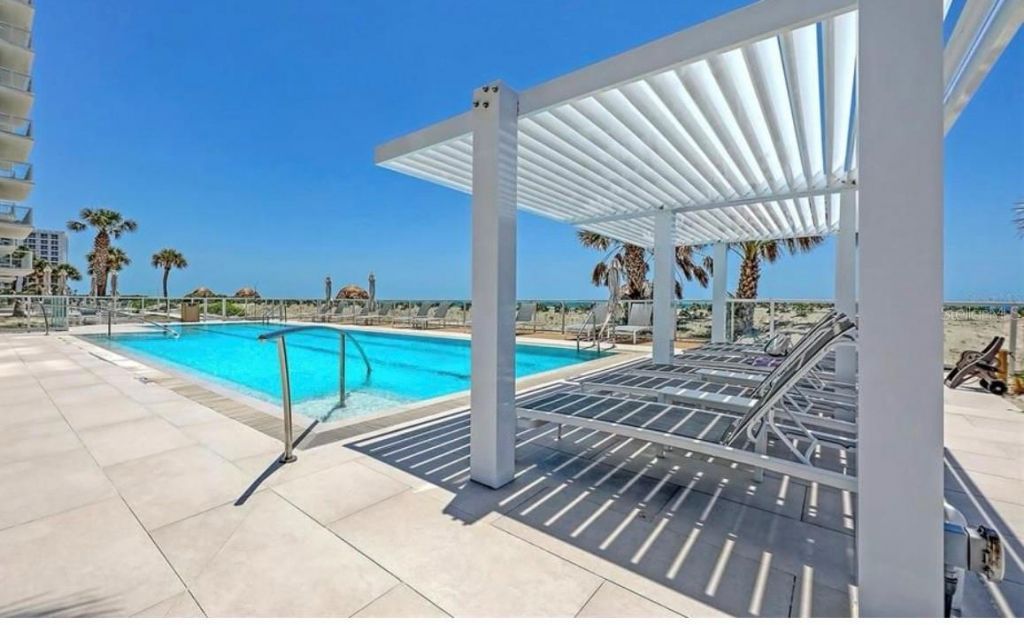 2425 Gulf Of Mexico Drive, Unit 11F, Longboat Key, FL 34228 Photo