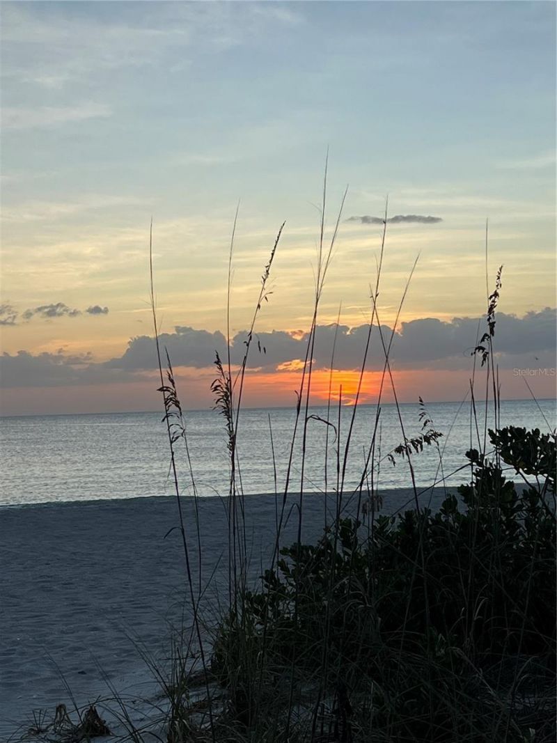 2425 Gulf Of Mexico Drive, Unit 11F, Longboat Key, FL 34228 Photo