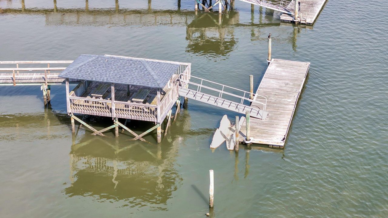 2224 Shoreline Drive Photo 2