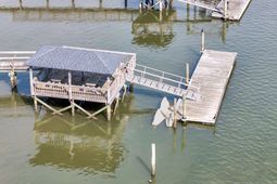 2224 Shoreline Drive photo 4