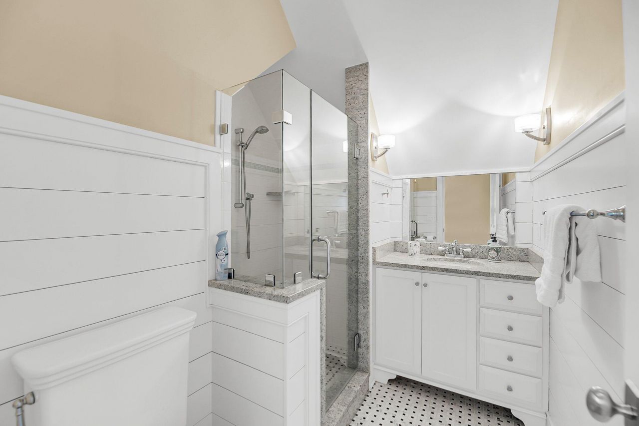 2224 Shoreline Drive Photo 32