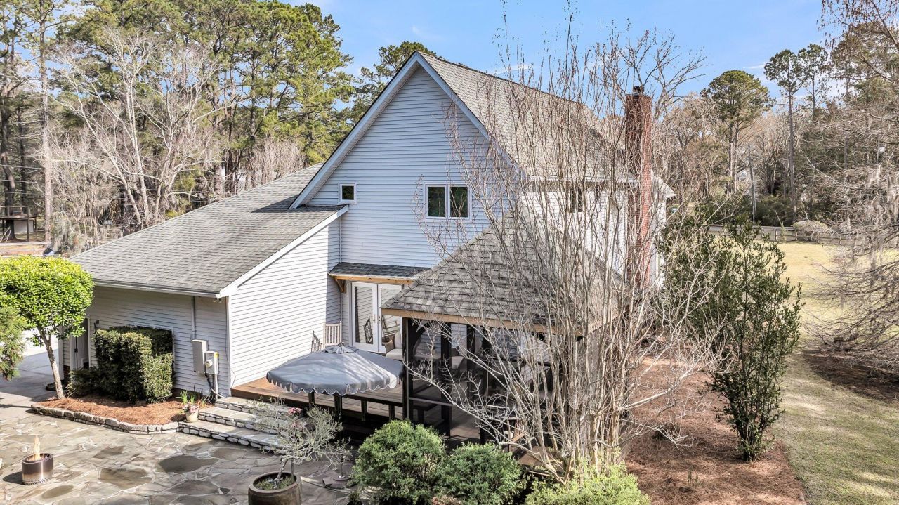 2224 Shoreline Drive Photo 5