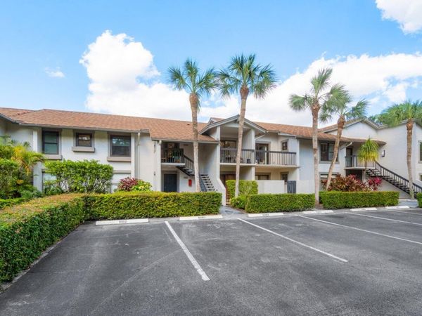 11267 Pond View Drive, Unit B203, Wellington, FL 33414