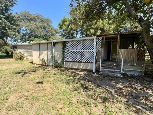1623 Lands End Street, Granbury, TX 76048