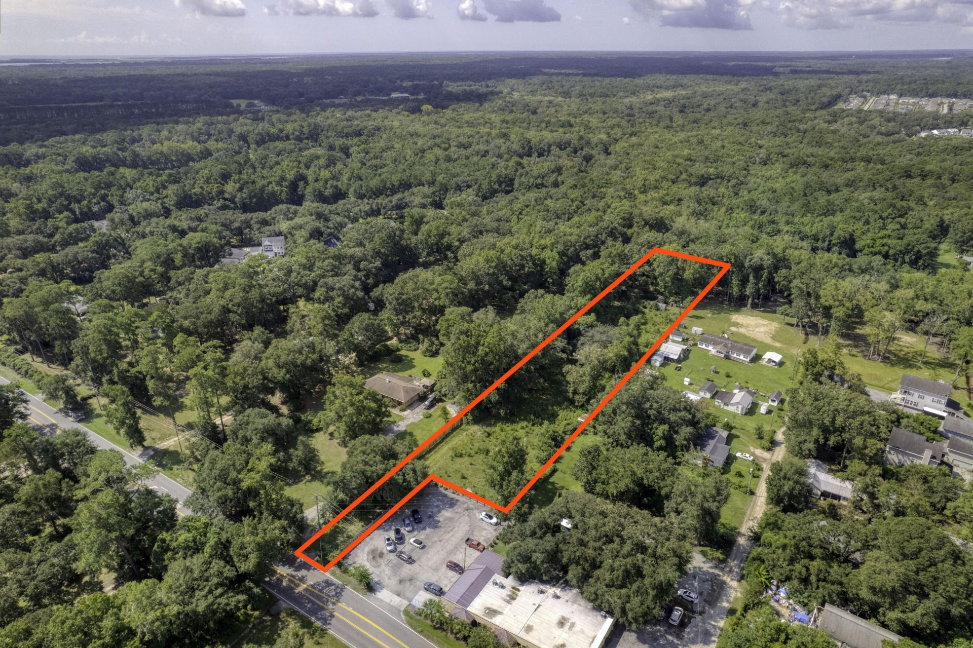2064 River Road Photo 4